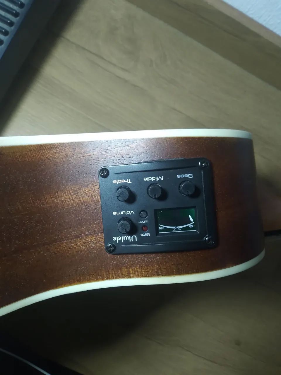 Ukulele eletrico - Foto 3
