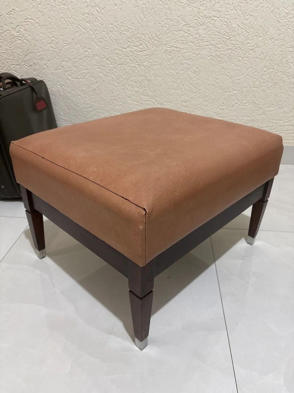 Banqueta Puff Anos 60 Jacarandá