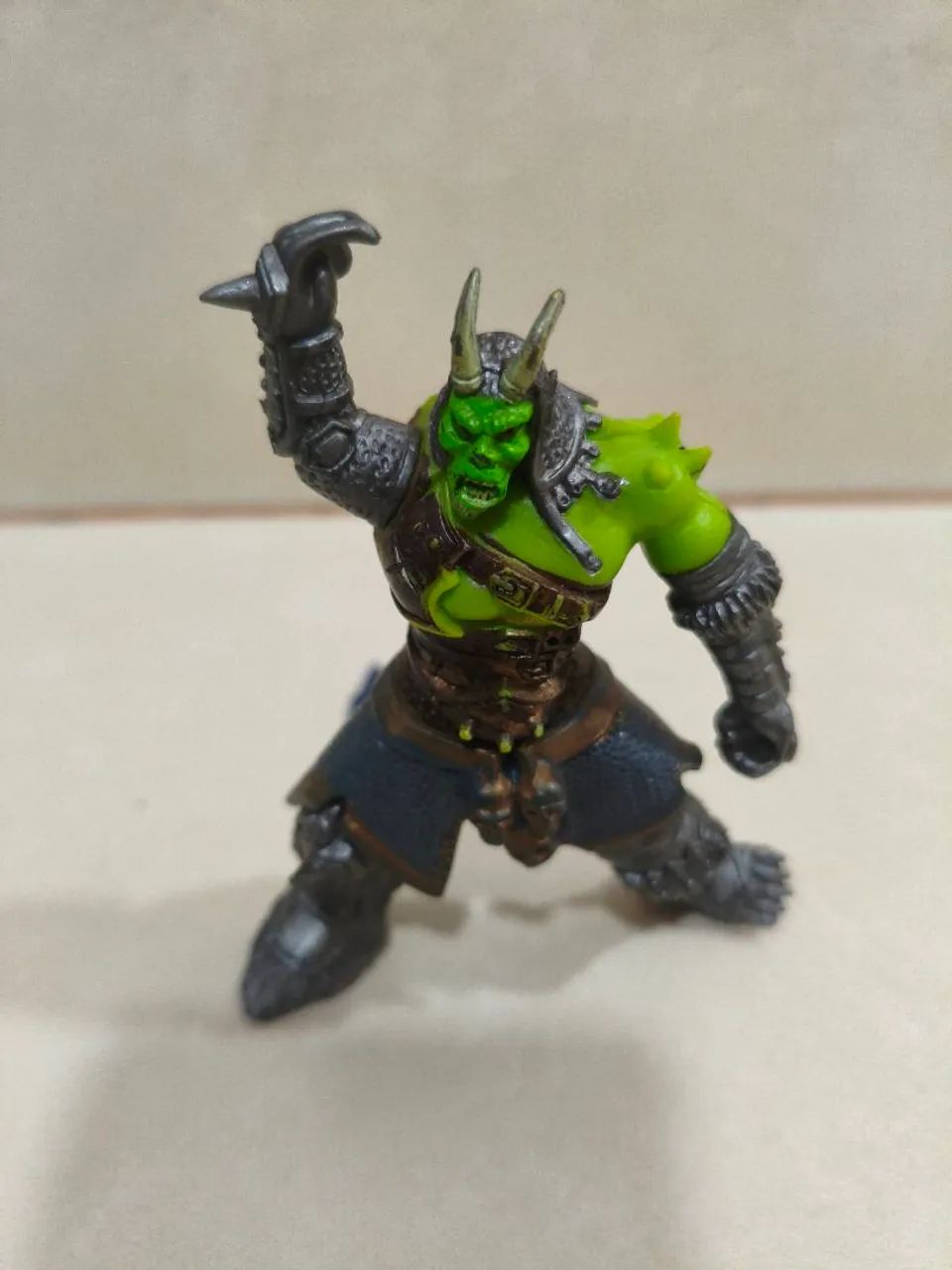 Boneco colecionável ORC