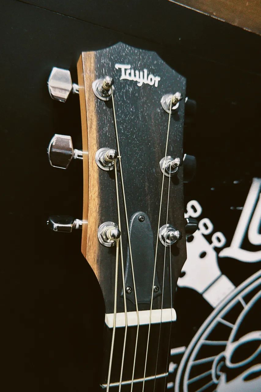 Violão Taylor 210ce  - Foto 2