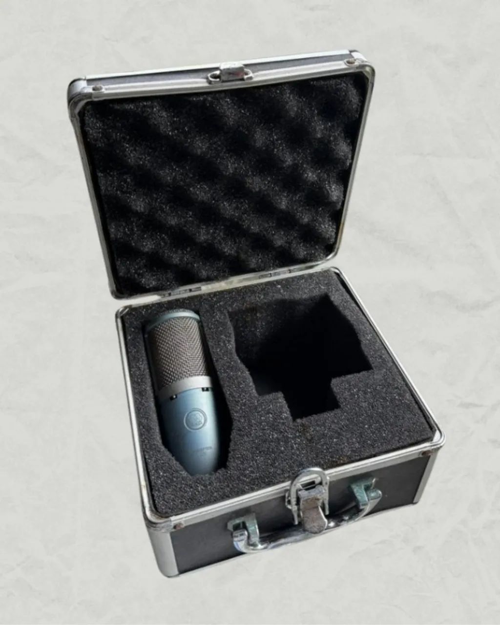Microfone Condensador AKG Perception 220  - Foto 2