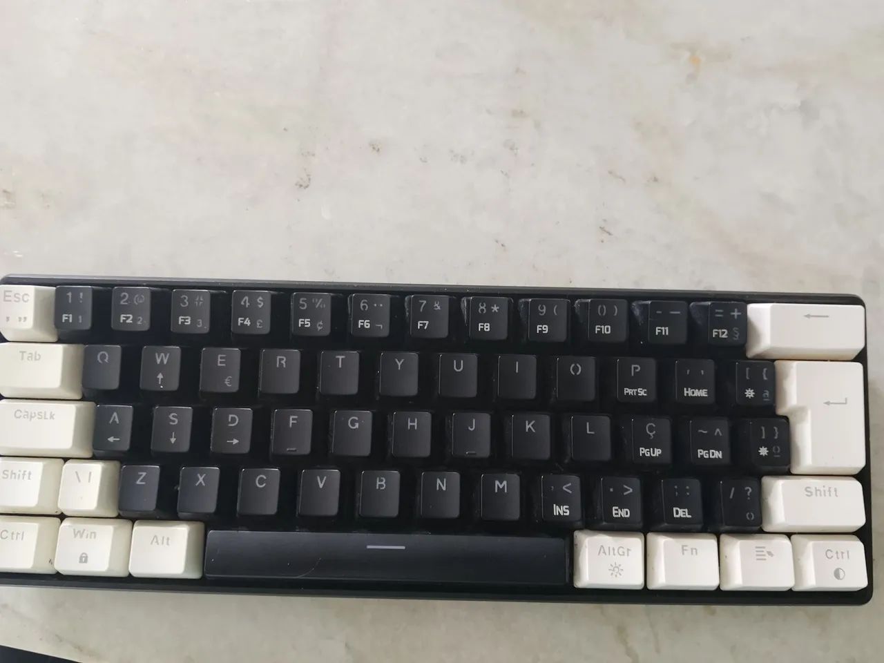 Teclado aura Gk2 