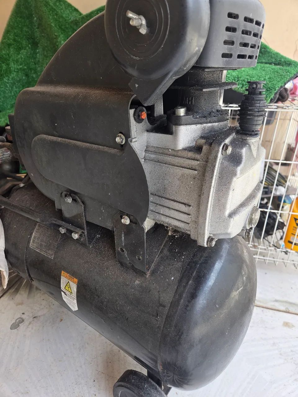 Compressor de ar 25 litros 2hp - Foto 2