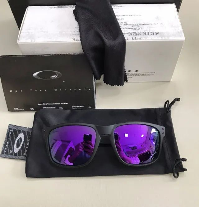 óculos de sol oakley holbrook Julian Wilson