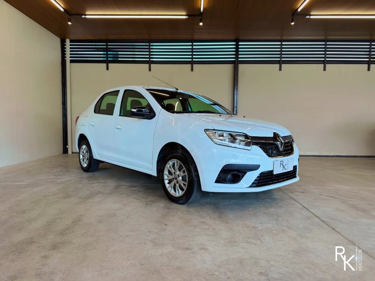 Renault Logan Zen Flex 1.0 12V 4P Mec. 2024 - Foto 4