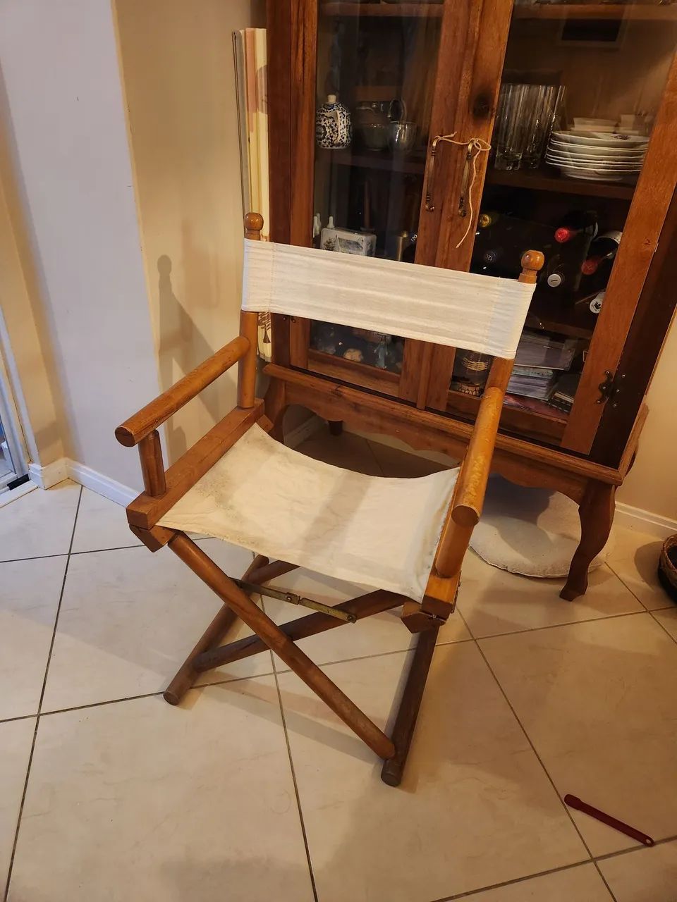 2 cadeiras diretor de madeira nobre  - Foto 3