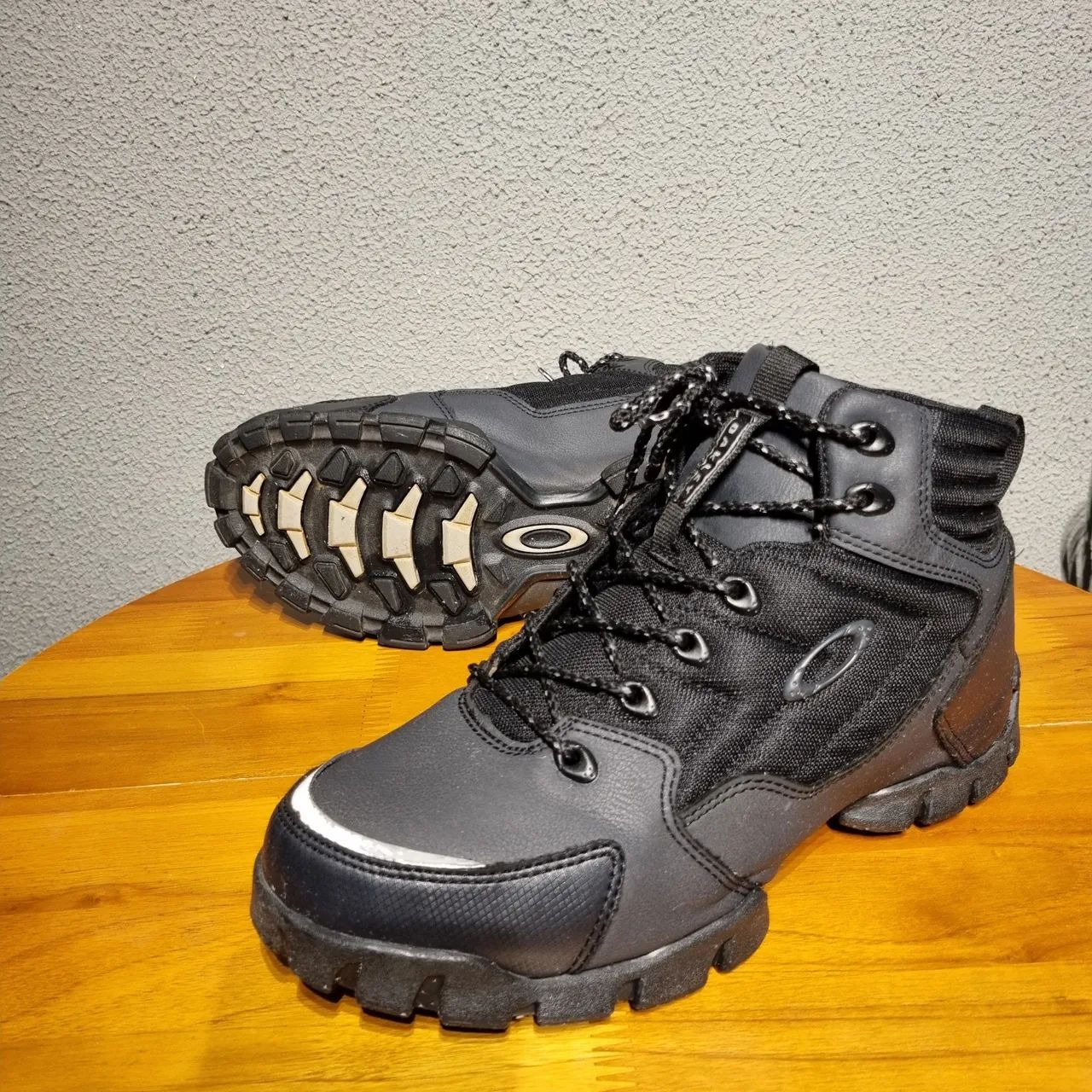Tênis Oakley Halftrack Mid Masculino Usado - Foto 3