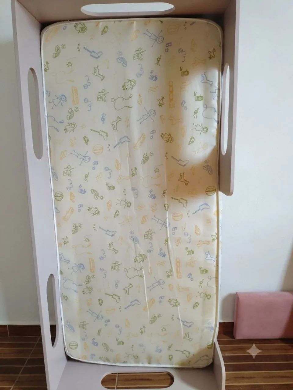 Mini cama infantil + colchão - Foto 2