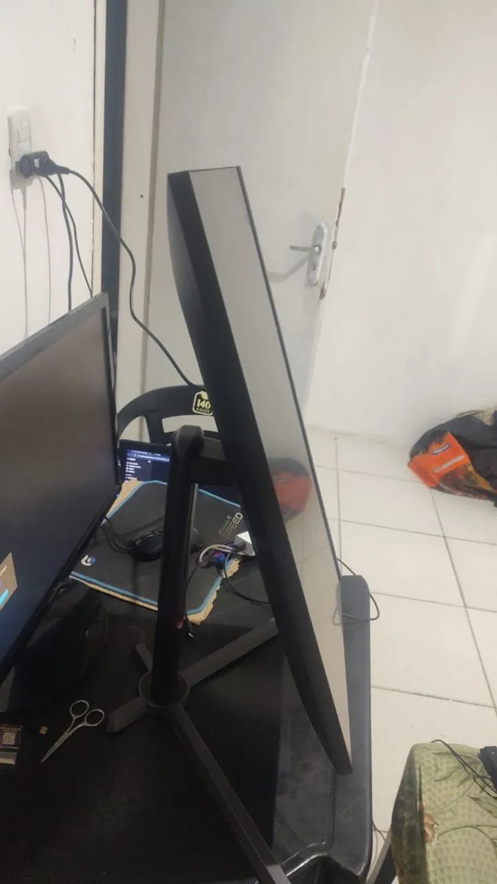 Monitor AOC 24.5