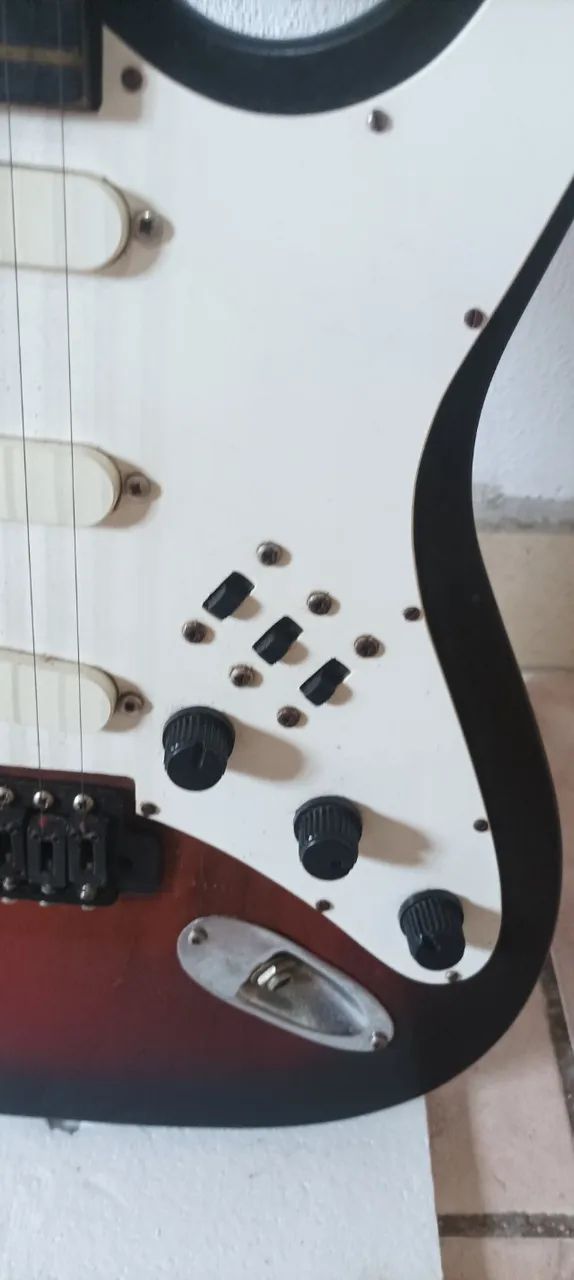 Guitarra Jennifer Strato - Foto 2