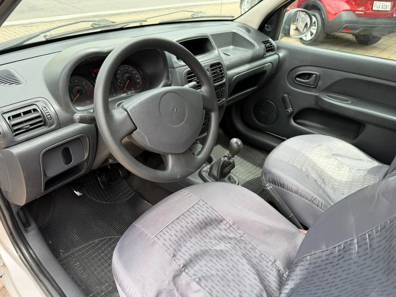 Renault Clio Authentique 1.0/1.0 Hi-Power 16V 3p, foto 9 de 12