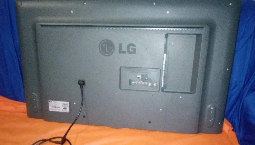 SMART TV LG 42 Com Defeito - Foto 2