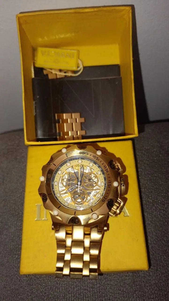 Relógio invicta no preço pra vender ligeiro tem nota fiscal 
