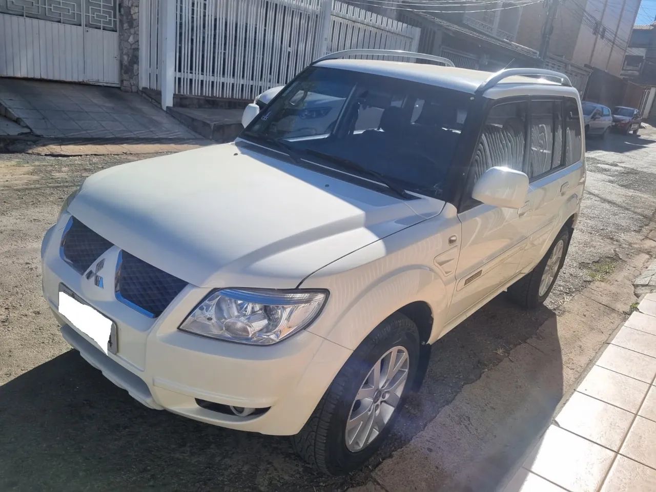Mitsubishi Pajero 2010