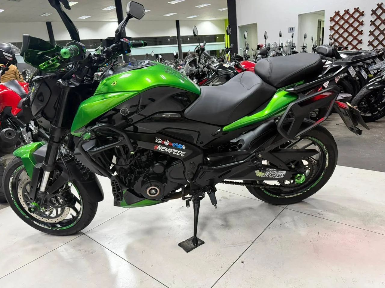 BAJAJ DOMINAR 400 - Foto 2