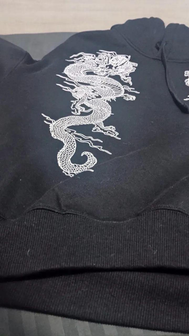 Moletom preto dragão - Foto 5