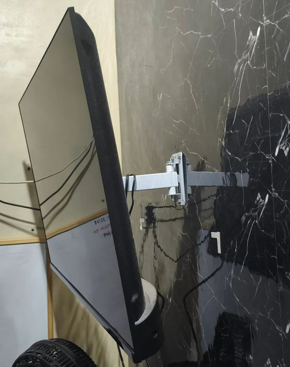 TV AOC Roku  - Foto 2