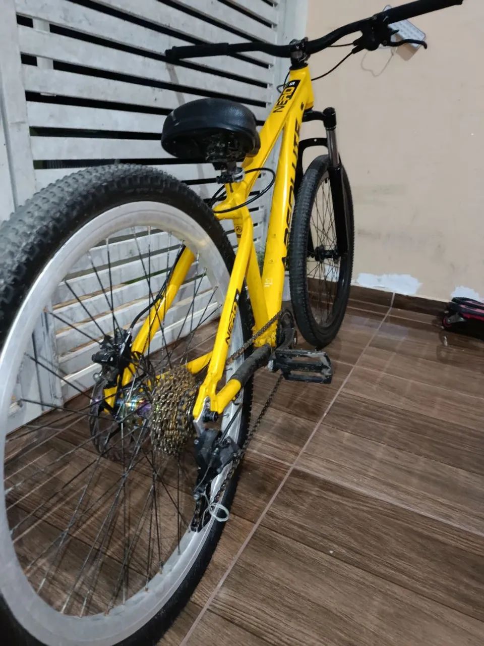 VENDO ABSOLUTE NERO 5 PRATICAMENTE NOVAA!! - Foto 2
