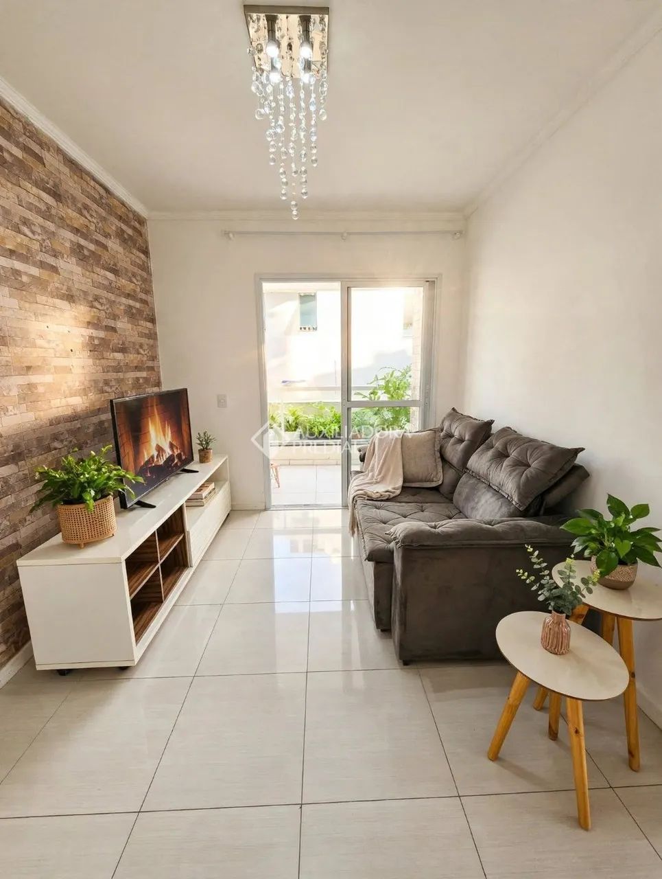 Apartamento mobiliado com 3 quartos, suíte e churrasqueira na Pedra Branca, Palhoça - Foto 2