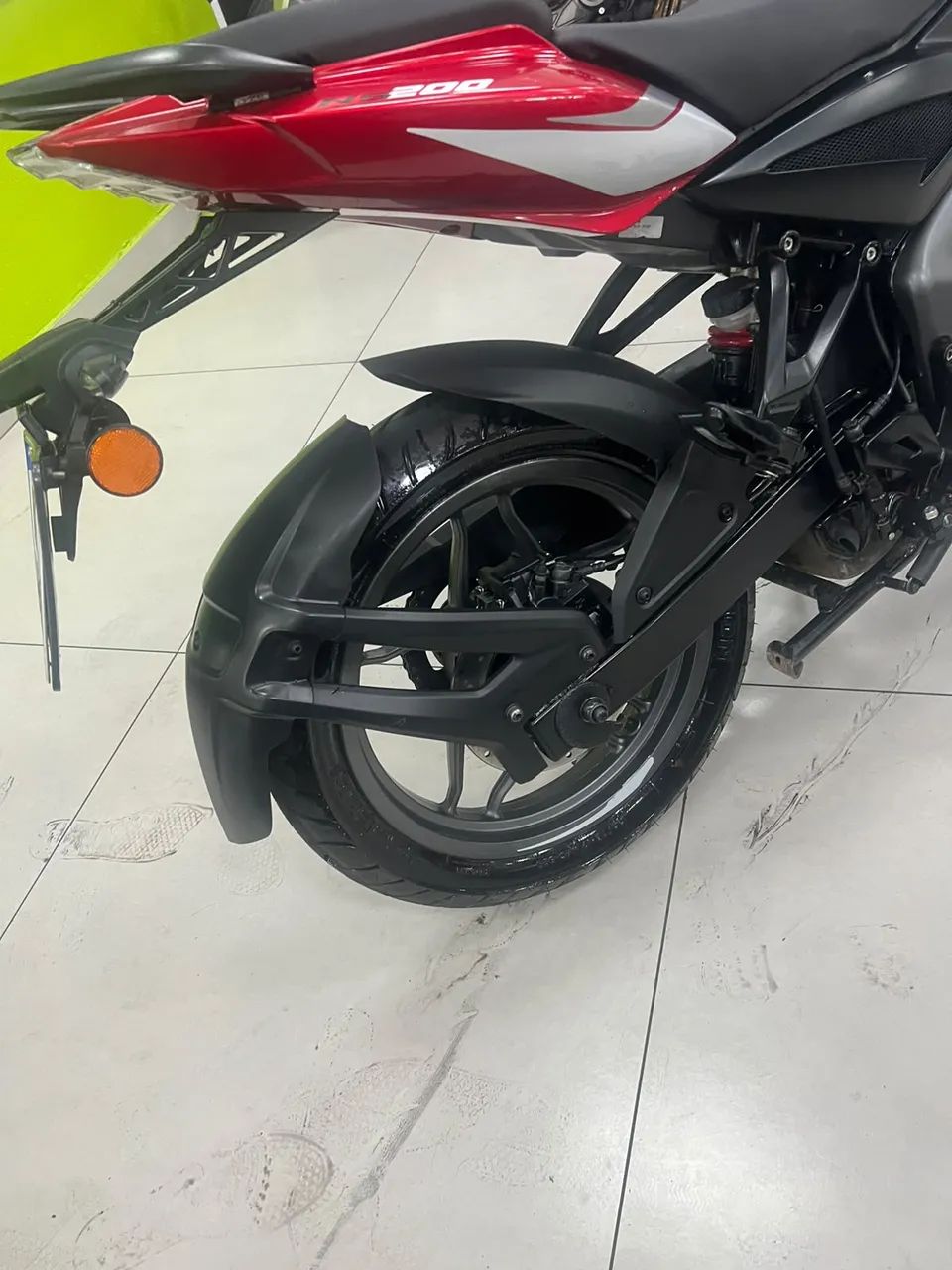 BAJAJ DOMINAR 200 - Foto 4
