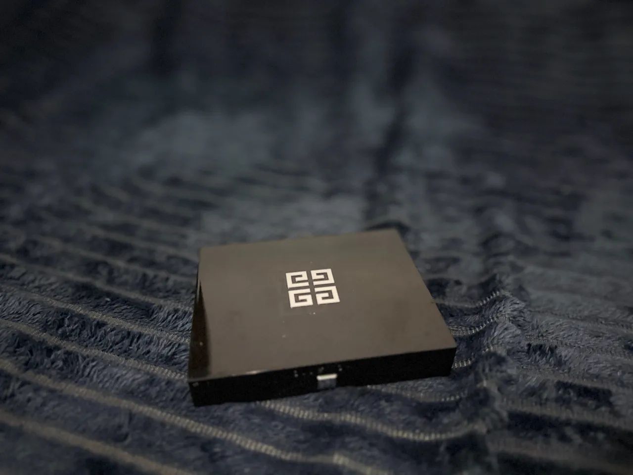 Esta é a luxuosa paleta de sombras Le 9 de Givenchy.