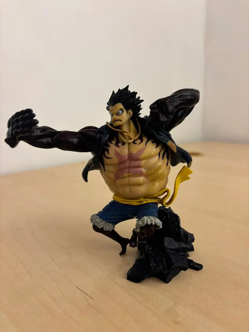action figure do Monkey D. Luffy em sua forma Gear 4 (Boundman)  - Foto 4