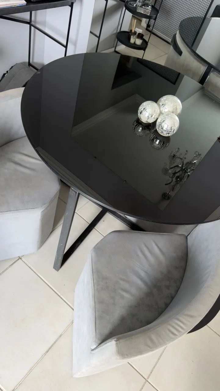 MESA DE JANTAR PRETA ? ELEGÂNCIA E SOFISTICAÇÃO - Foto 3