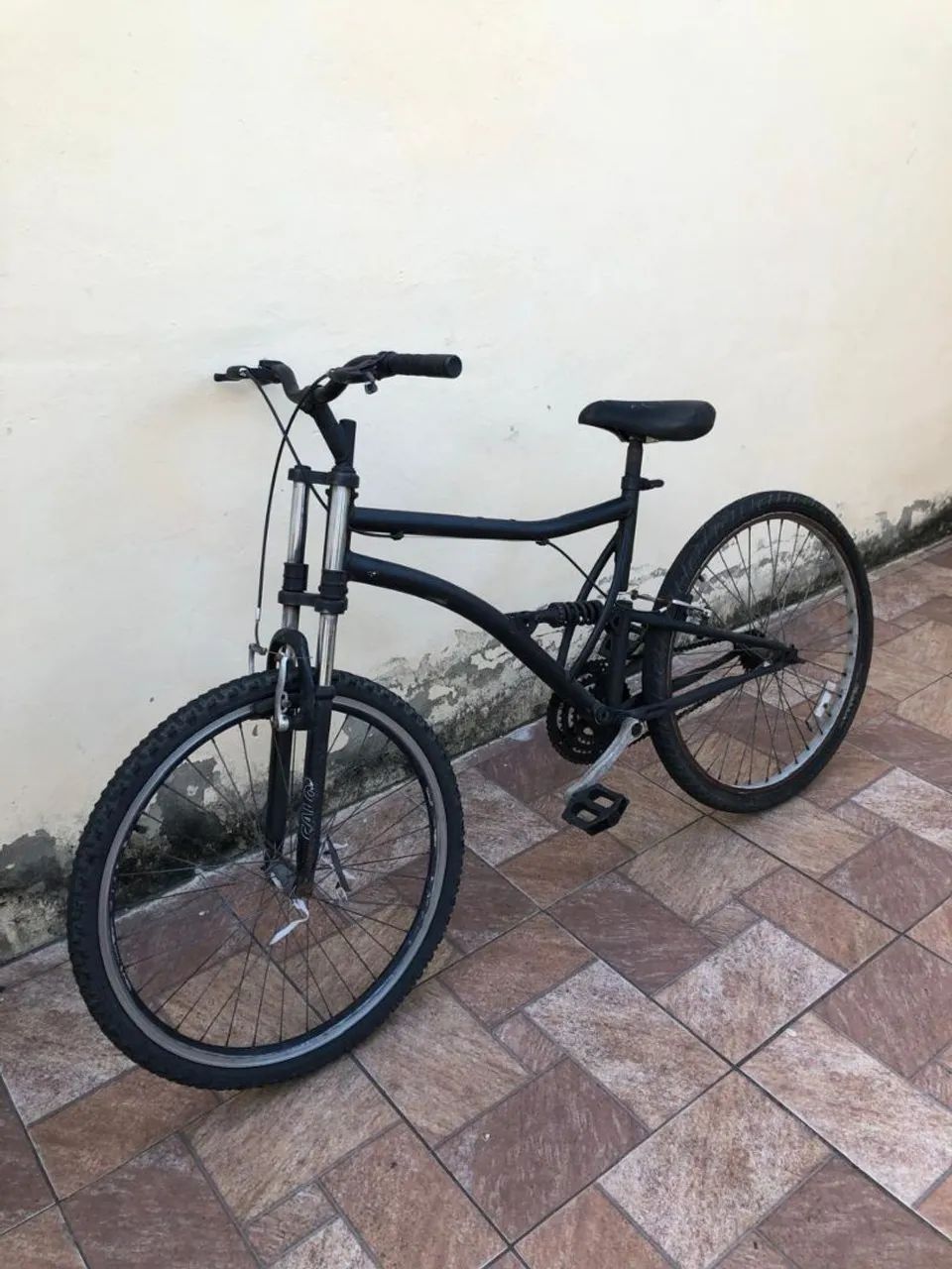 Bicicleta aro 26 com suspensão e amortecedor - Foto 2