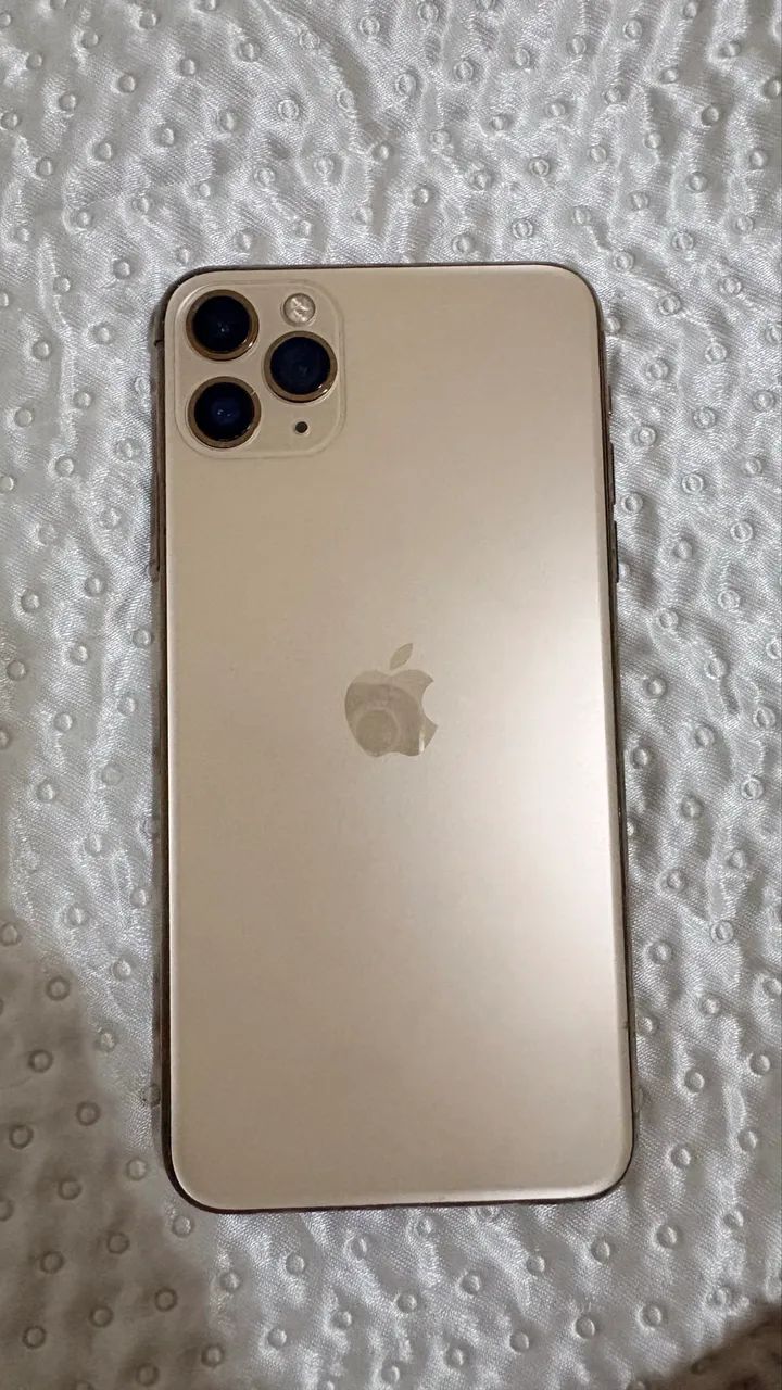IPHONE 11 PRO MAX - Foto 3