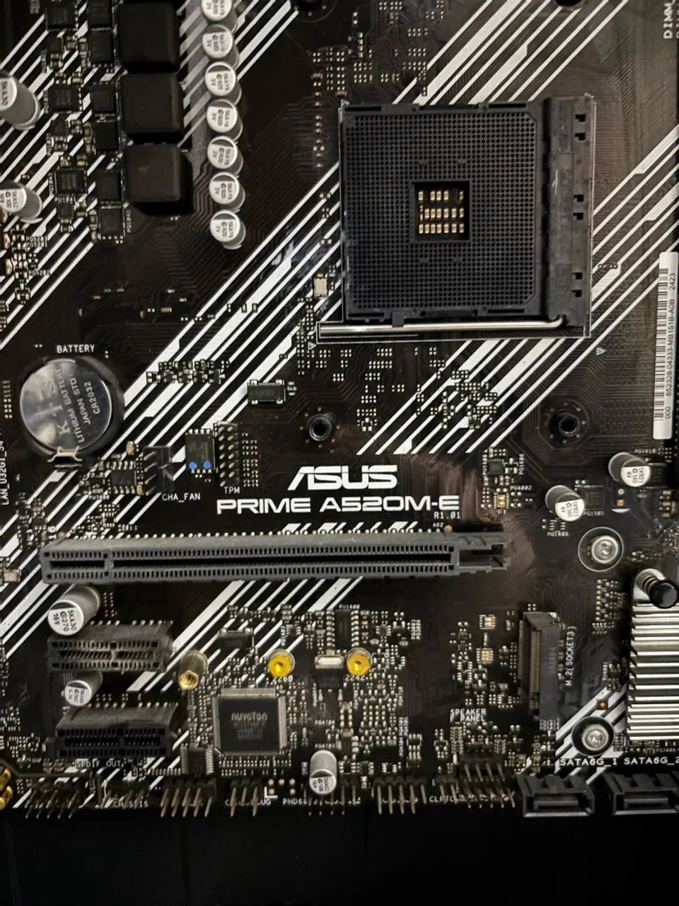 ASUS Prime A520M-E - Foto 2