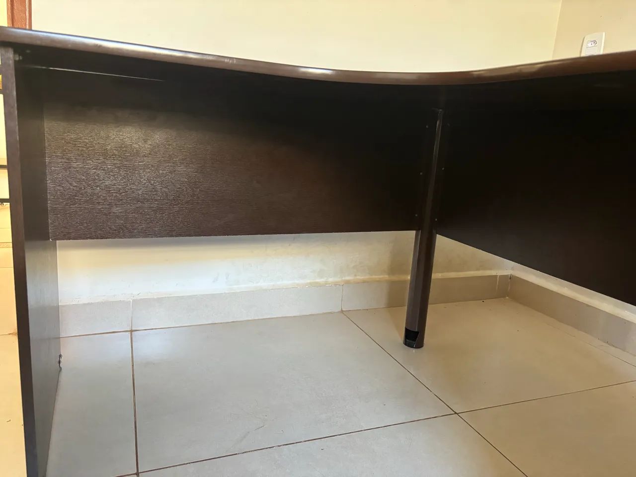 Vendo mesa de madeira em L - Foto 3