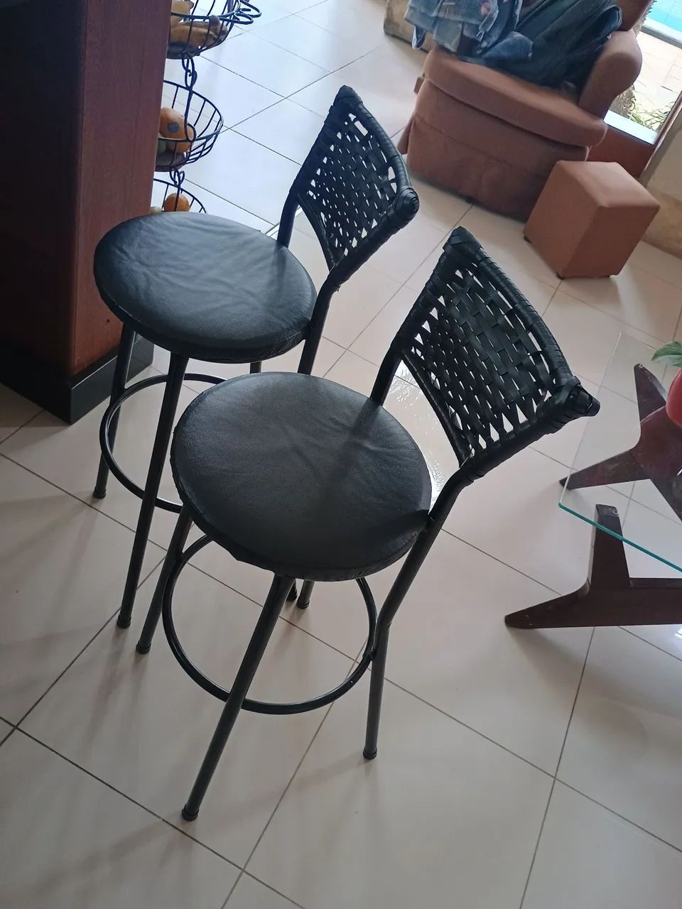 2 banquetas pelo preço de 1 