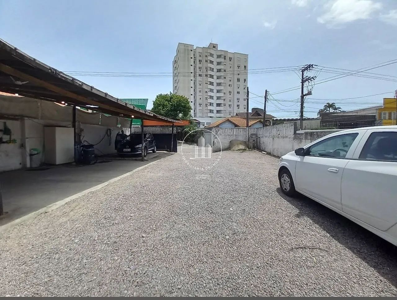 Terreno 270m² em Condomínio - Roçado - PLC