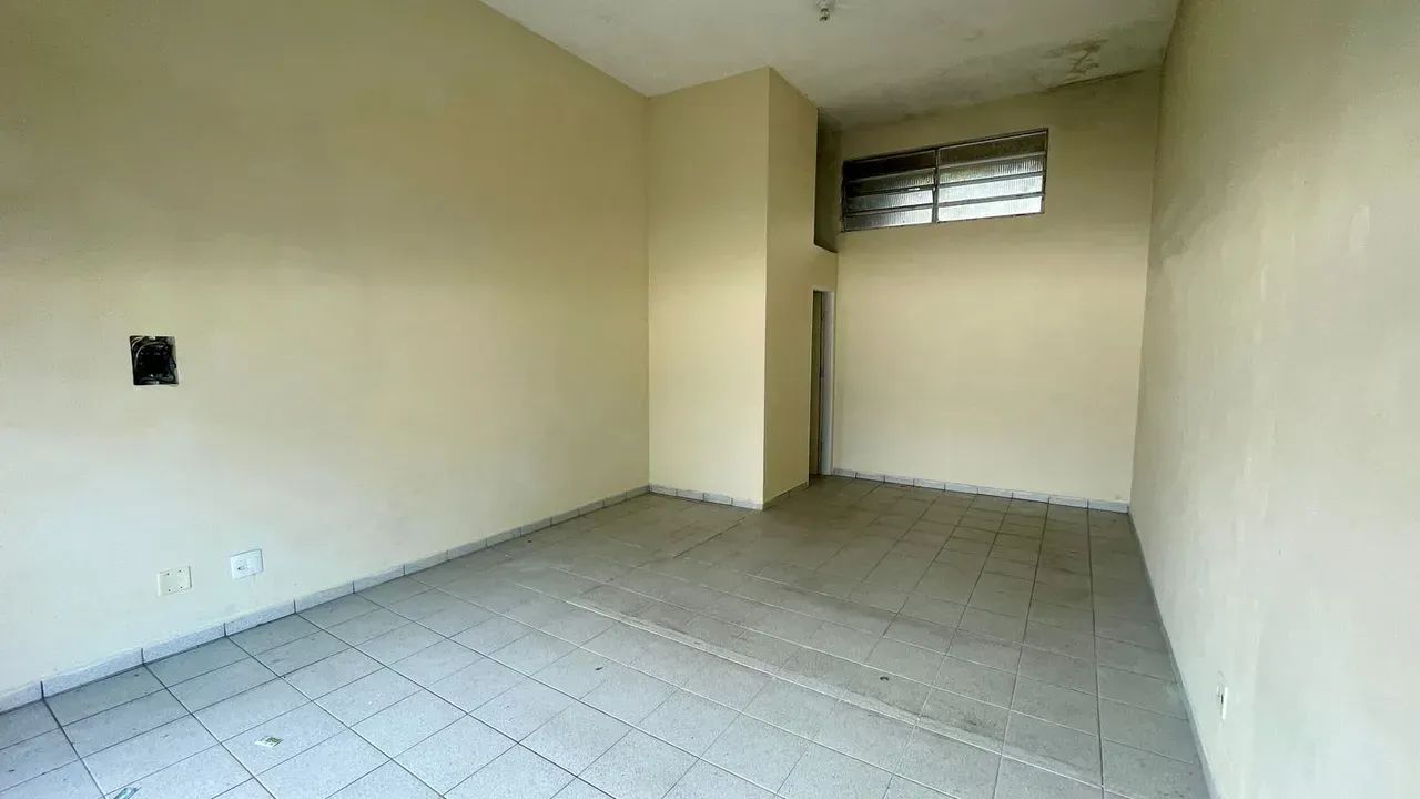 SALÃO COMERCIAL NO CENTRO DE MONGAGUÁ - Foto 4