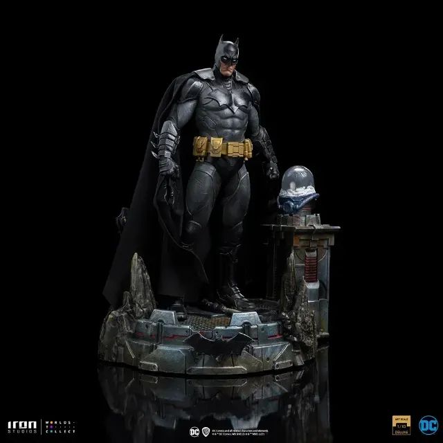 Batman Unleashed Deluxe Iron Studios - DC Comics - Art Scale 1/10