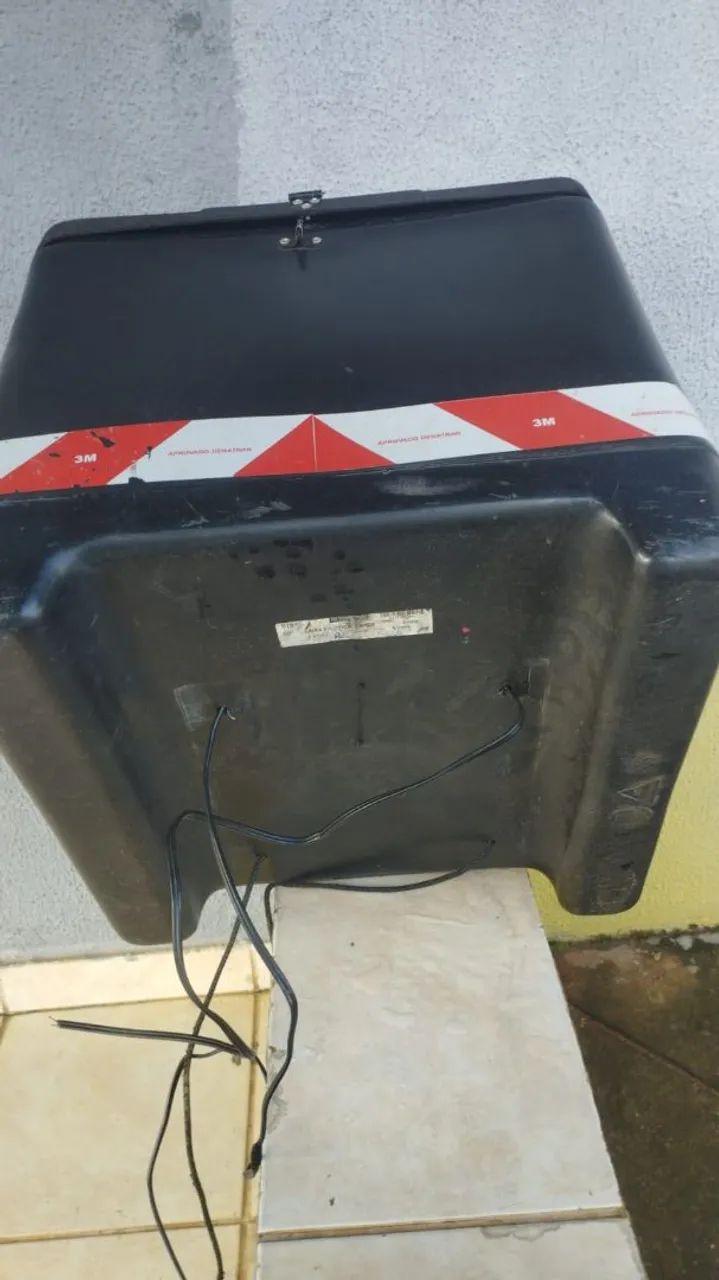 Baú para entregas de moto - Foto 2