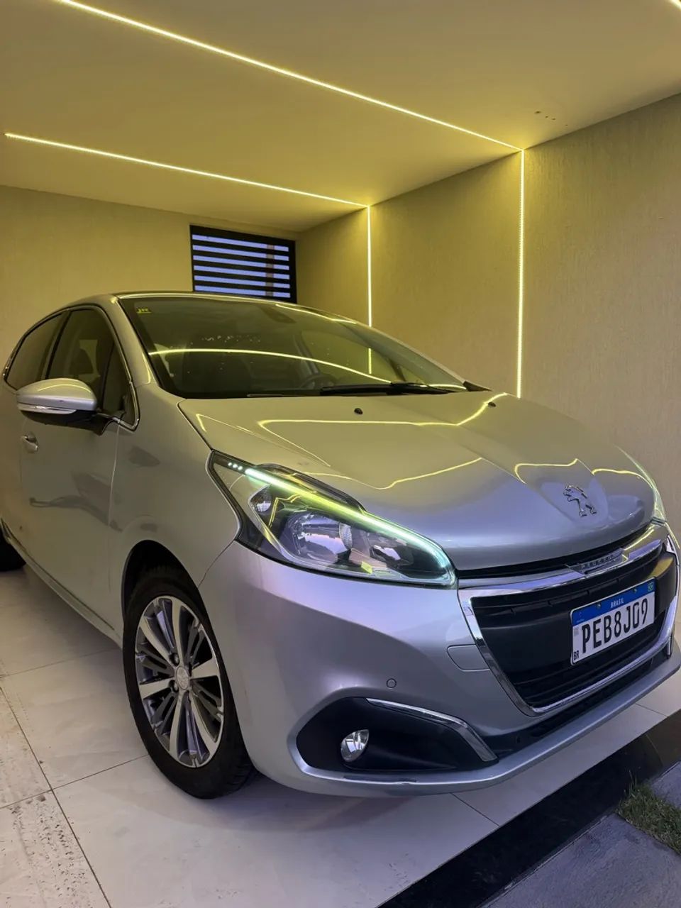 Peugeot 208 GRIFFE 1.6 16V FLEX 2017