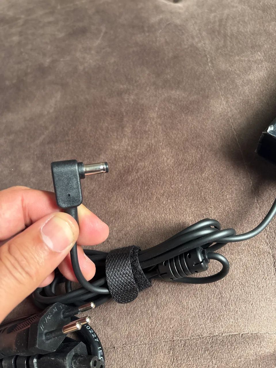 Fonte para Notebook Acer 19v 2.37A plug 5,5? - Foto 4