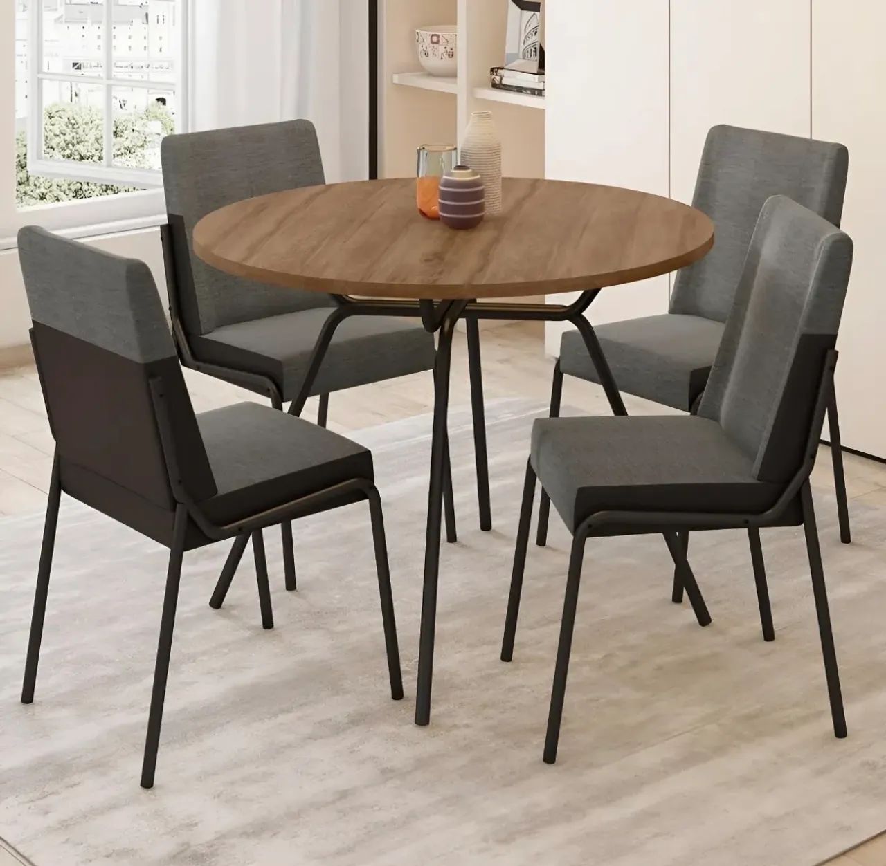 MESA COM 4 CADEIRAS
