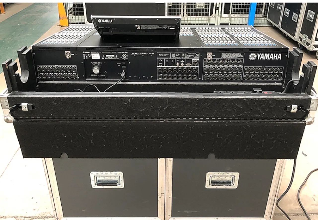 Mesa de som M7CL com case Yamaha digital  - Foto 3