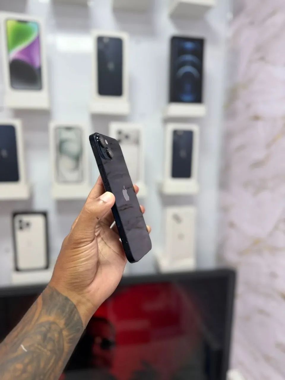 IPHONE 14 PLUS 256GB PRETO<br>R$ 2.899,00 TOP - Foto 2