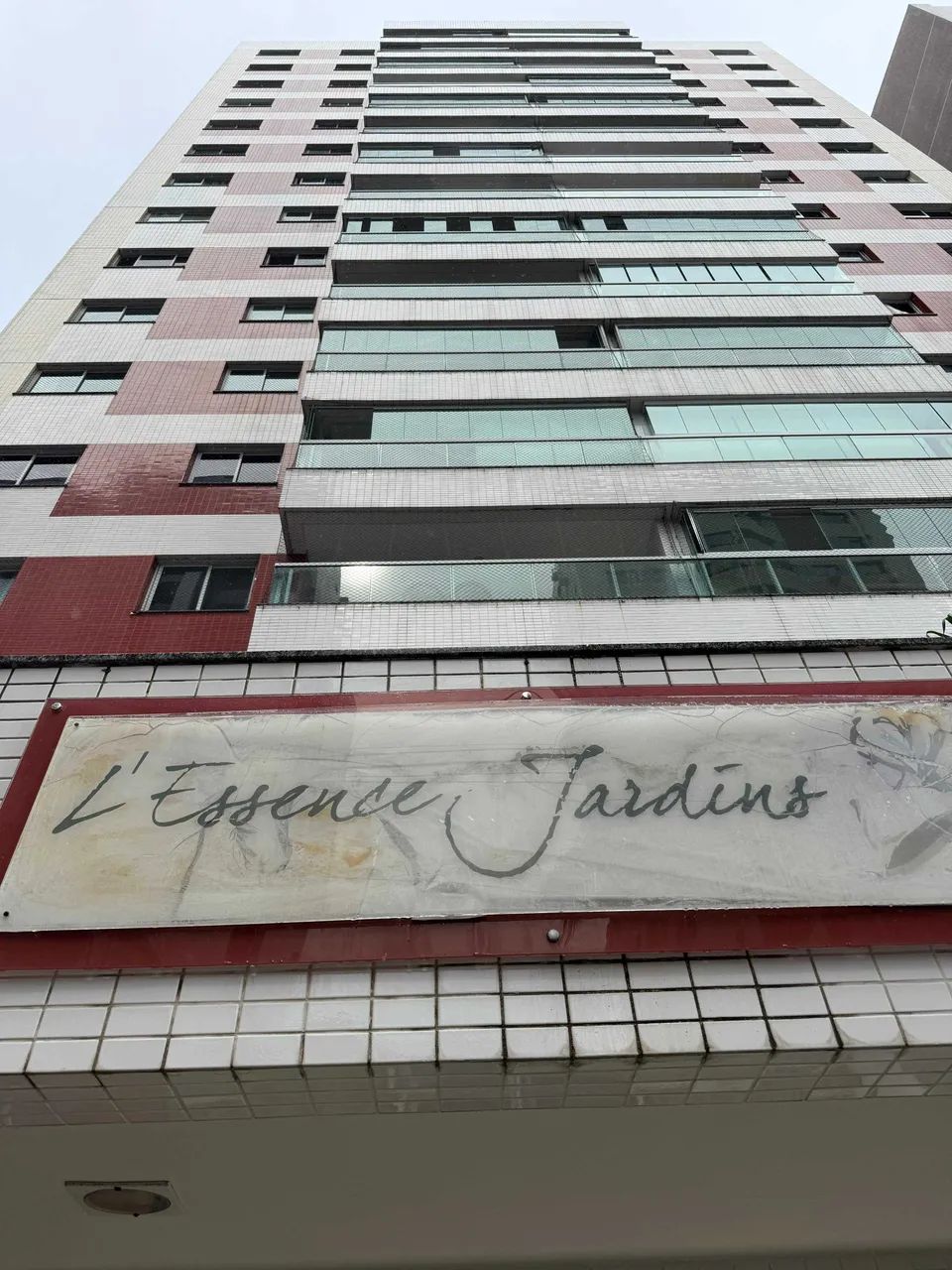 L Essence Jardins [4710]