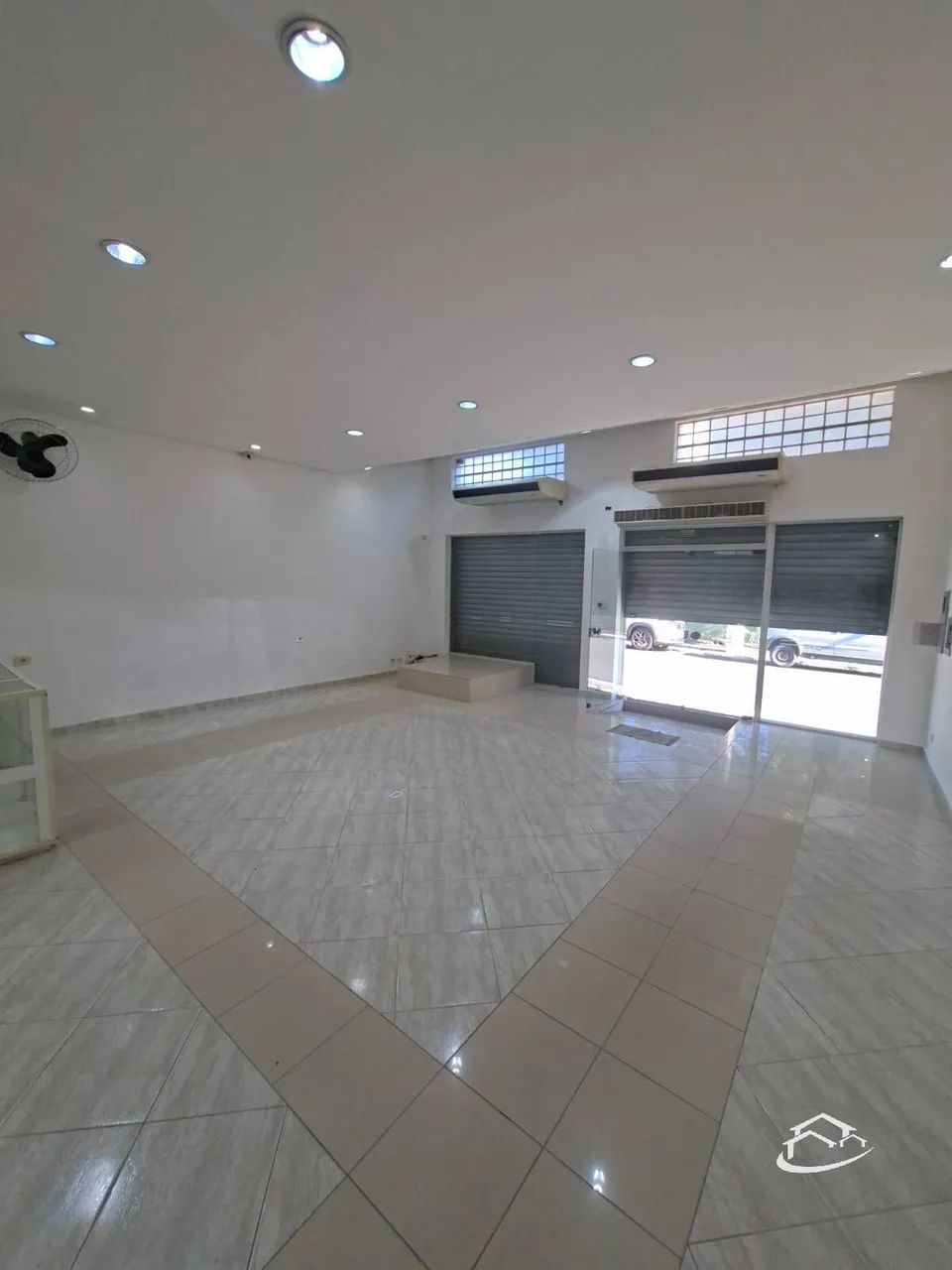 Ponto Comercial no Centro de Lorena para Locação - Foto 4