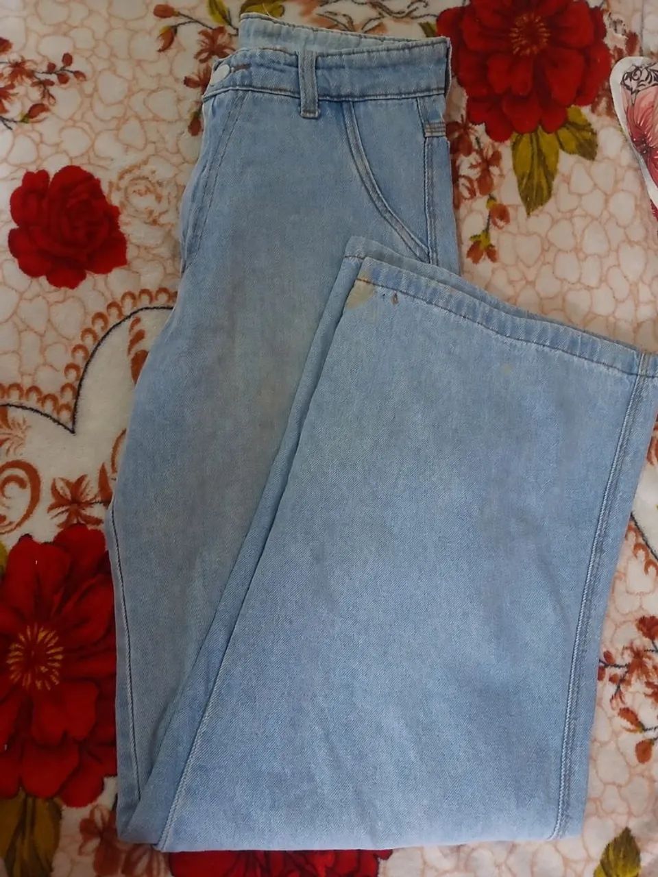 Vendo calça jeans cargo feminina 