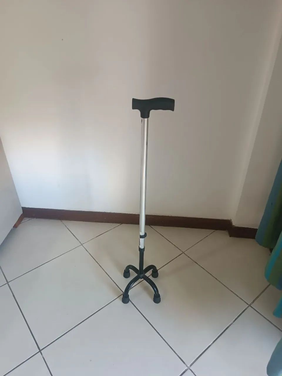 Bengala de alumínio 4 pontas