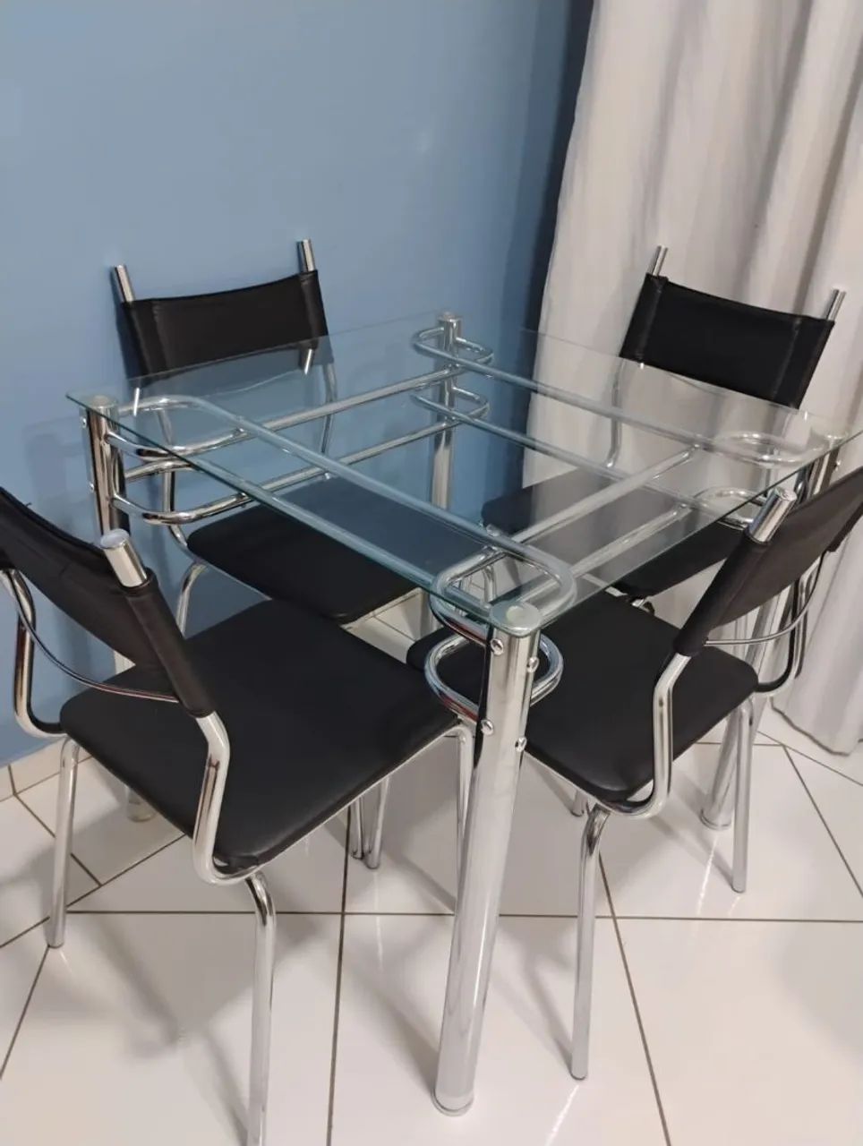 Conjunto de mesa de inox com 4 cadeiras 