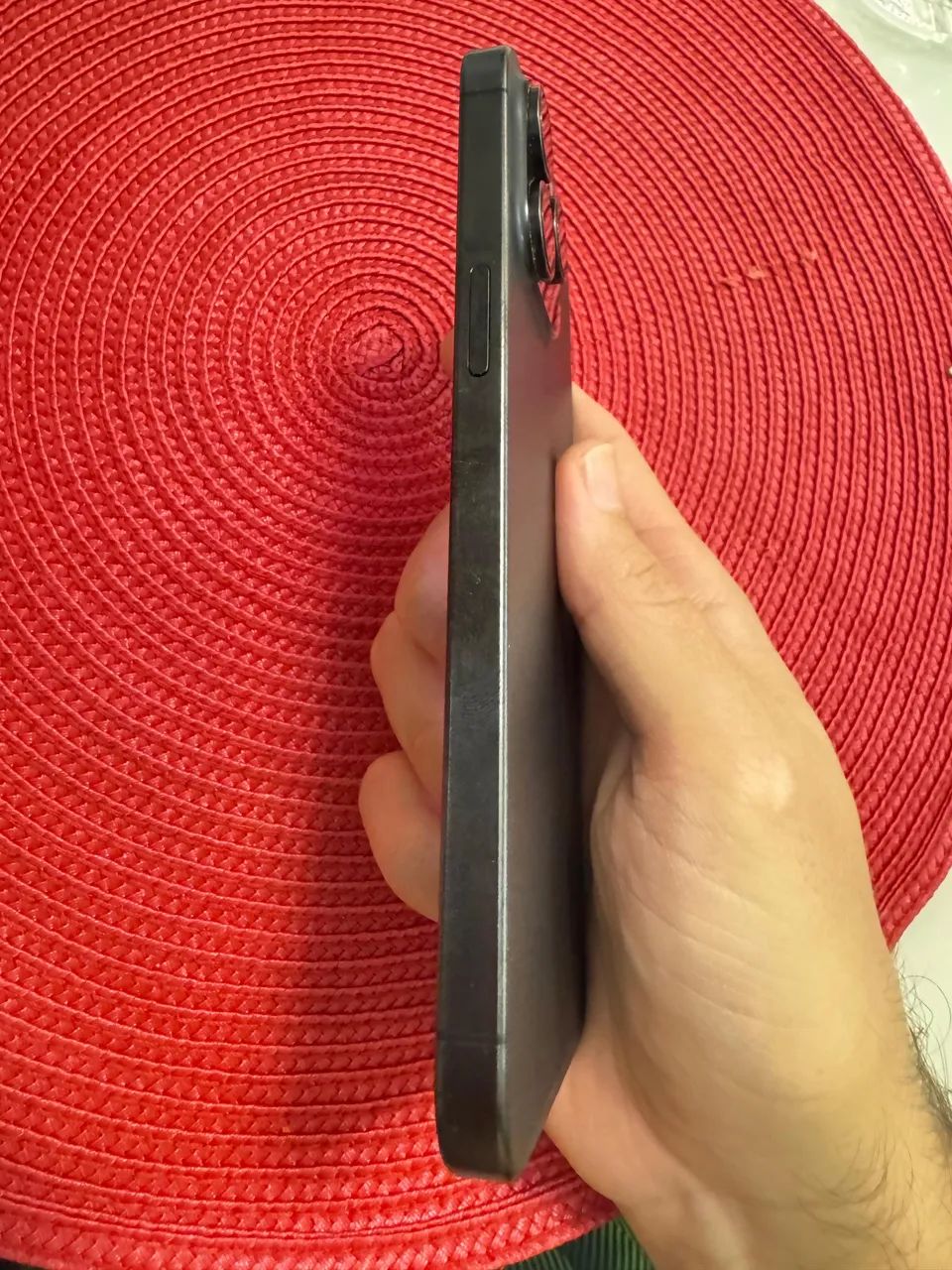 iPhone 15 Pro Max - 256gb -  84% saúde da bateria. - Foto 2