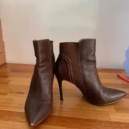 Bota Cano Curto