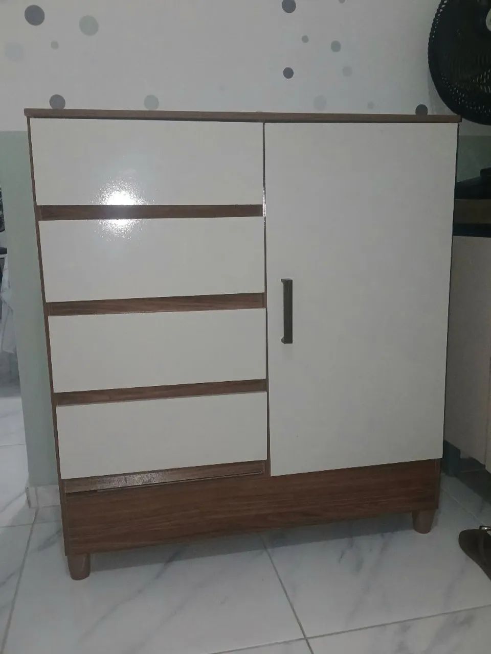 Cômoda estado de nova entrego 