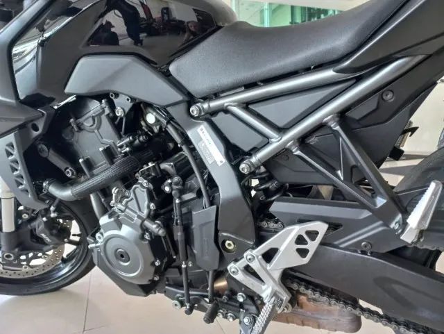 SUZUKI GSX-8S 2024   - Foto 5